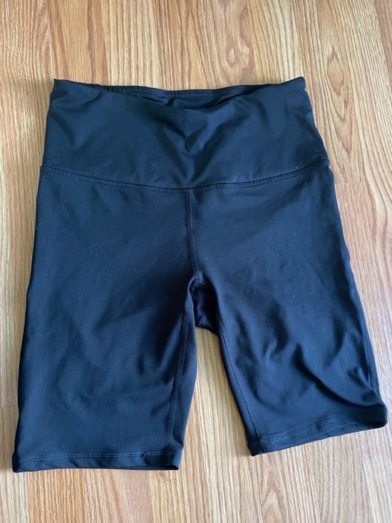 GAIAM Pants - GAIAM Black Biker Shorts